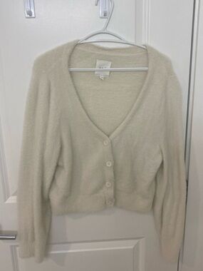 Cream Cropped Fluffy Cardigan